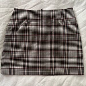 H&M Black and Red Plaid Pencil Skirt